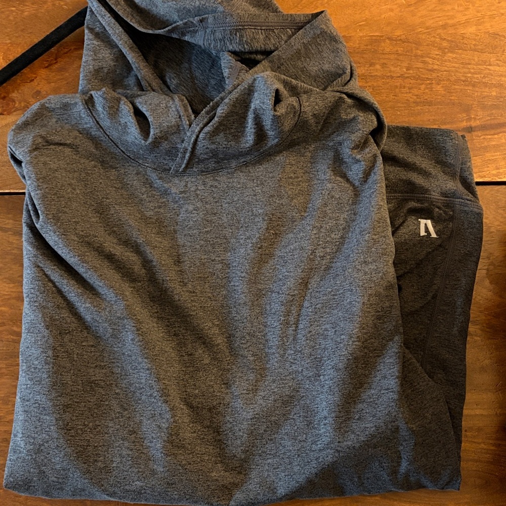 Men's Vuori Grey Hoodie Shirt/ L